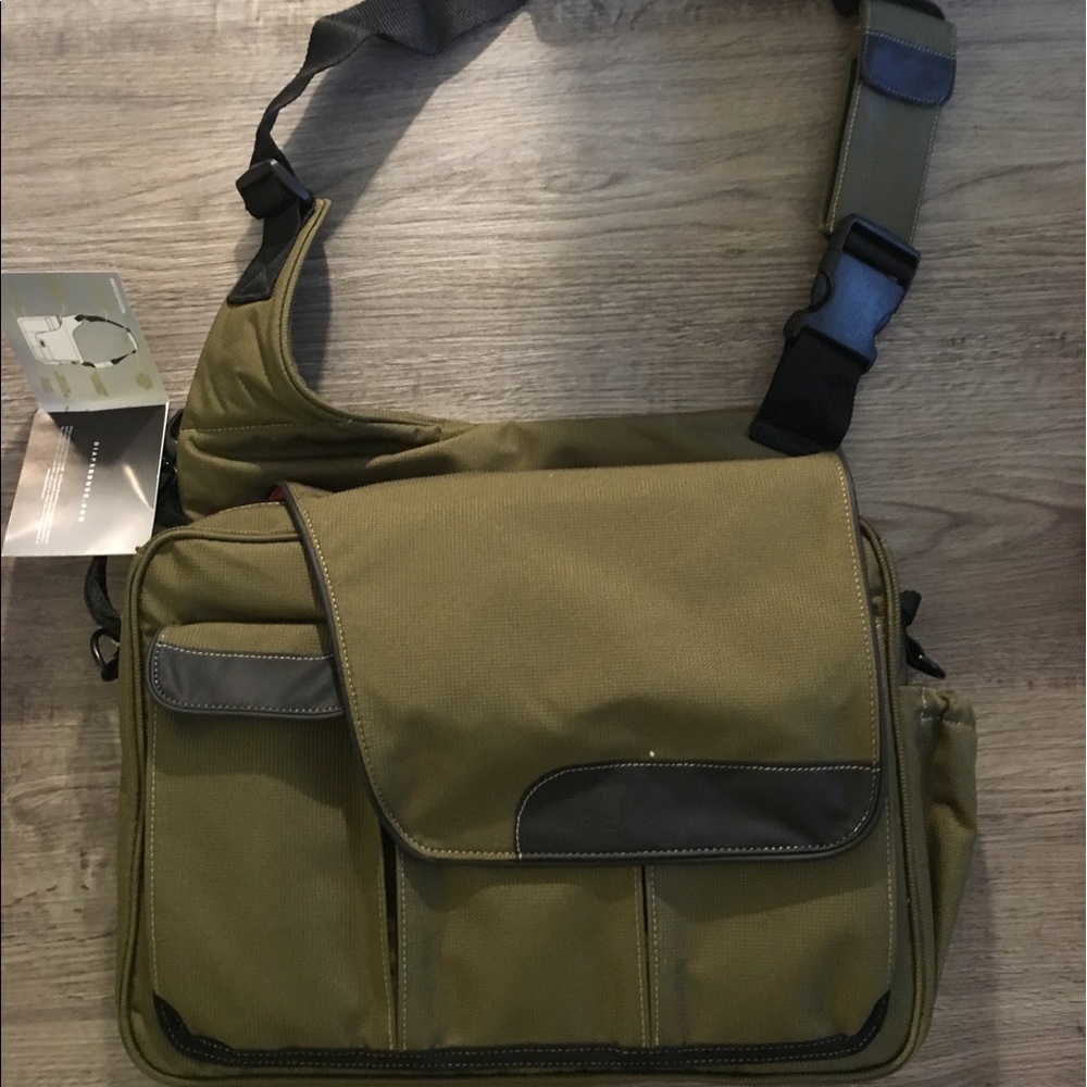 DIAPER DUDE MESSENGER BAG